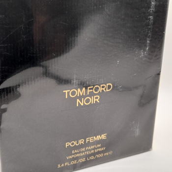 Sprzedam perfumy widoczne na zdieciach. Cena do uzgodnienia.